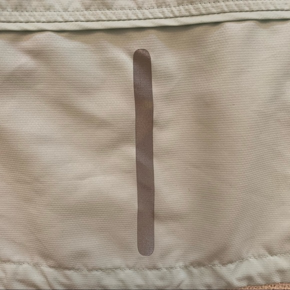 MEC Windbreaker - Picture 7 of 10